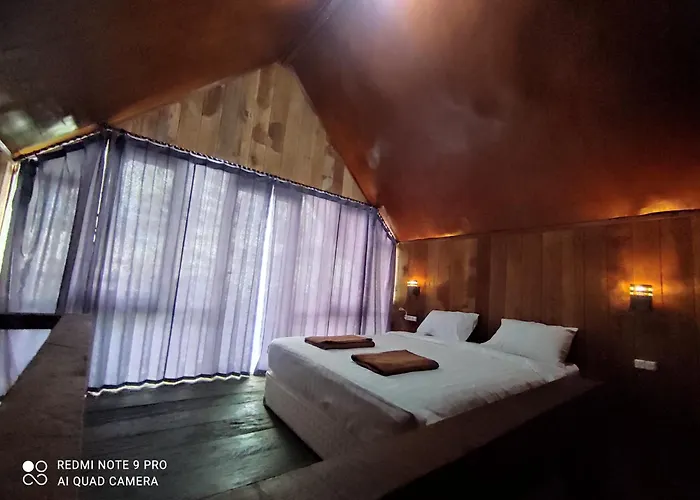Wana Wooden House * Munduk